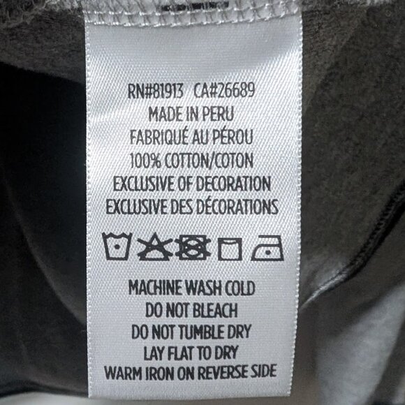 Robert Graham | Elliot Quarter-Zip Pullover In Light Grey - Picture 9 of 10